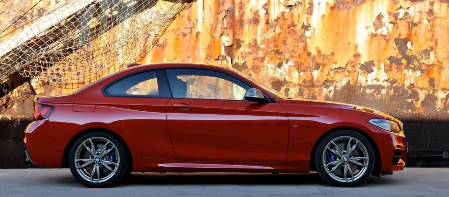  BMW M235i xDrive Coupe 2014 года  (фото 2 из 6)